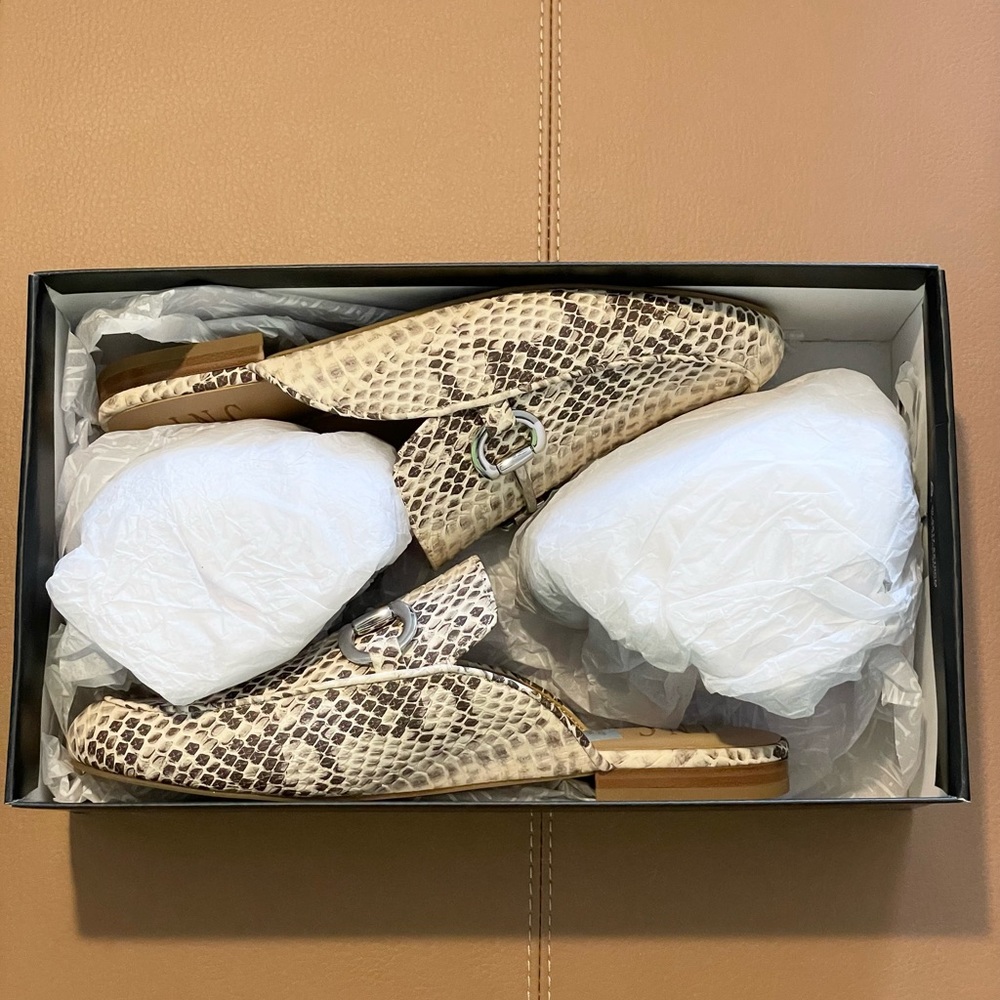 Brand new I.N.C Giliap Nat Snake Size 6 (But it’s more like size 7) - Picture 3 of 5